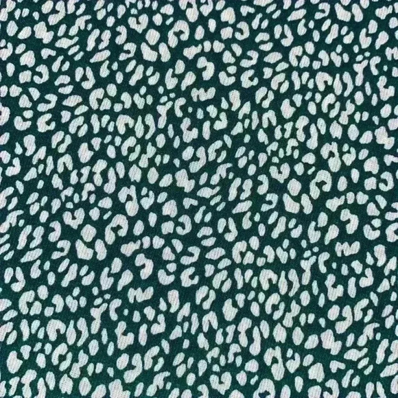 💜 Medium Green Long Sleeve Shirt - Picture 4 of 6